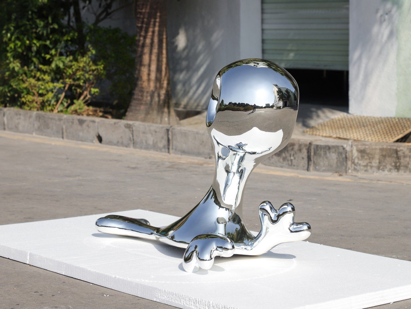 Angled rear view of the organic display sculpture